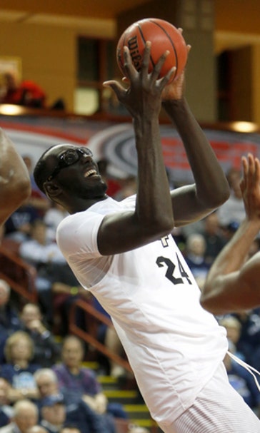 UCF's 7-foot-6 Tacko Fall turning heads on and off the court